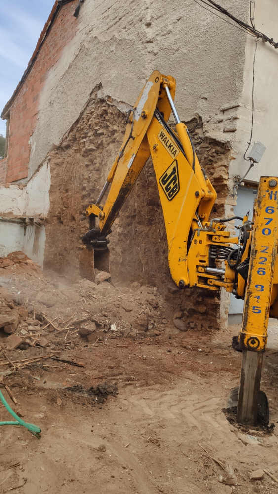 Tejado nuevo y aislamiento en La Nava De Ricomalillo ( Toledo)