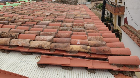 Tejado nuevo y aislamiento en La Nava De Ricomalillo ( Toledo)